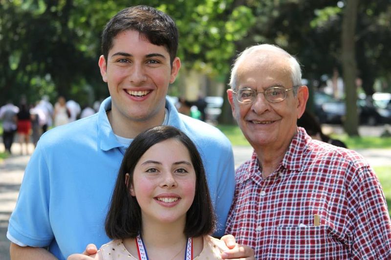 Jonathan O’Neill, FCRH ‘15, with his grandfather and sister, Rosemary. (Photo by Kevin O’Neill)