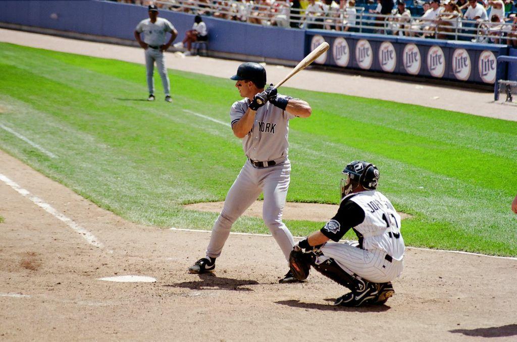 1998 Yankees Diary, April 17: Tino is grand in seventh-straight