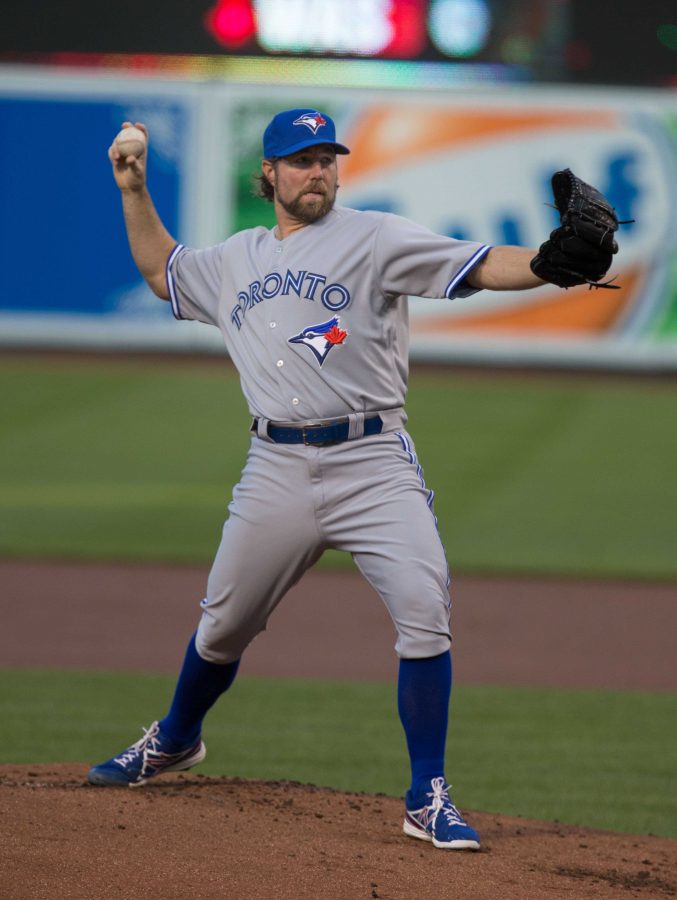 R.A. Dickeys pitching has helped lift the Blue Jays to the top of the AL. Courtesy of Wikimedia. 