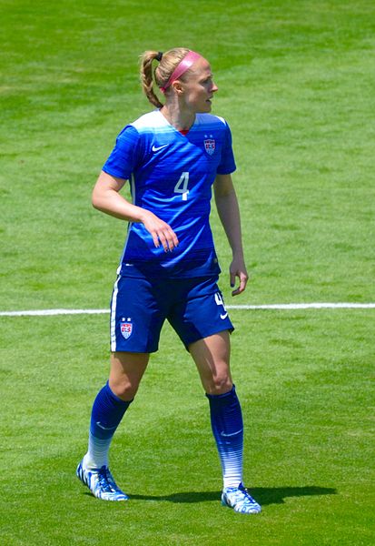 The USWNT’s Becky Sauerbrunn has spoken out about the wage gap in soccer. (Courtesy of Wikimedia).