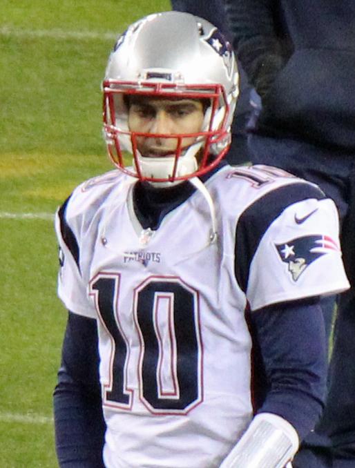 Jimmy+Garoppolo+was+off+to+a+hot+start+for+the+Patriots+before+suffering+a+shoulder+injury.+%28Courtesy+of+Wikimedia%29