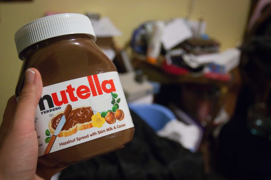 Nutella+is+lobbying+the+FDA+to+change+its+categorization+from+dessert+topping+to+sweet+spread.+%28Courtesy+of+Flickr%29