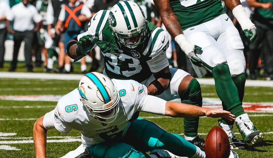 Jamal+Adams+had+two+tackles+for+a+loss+against+the+Dolphins+on+Sunday.