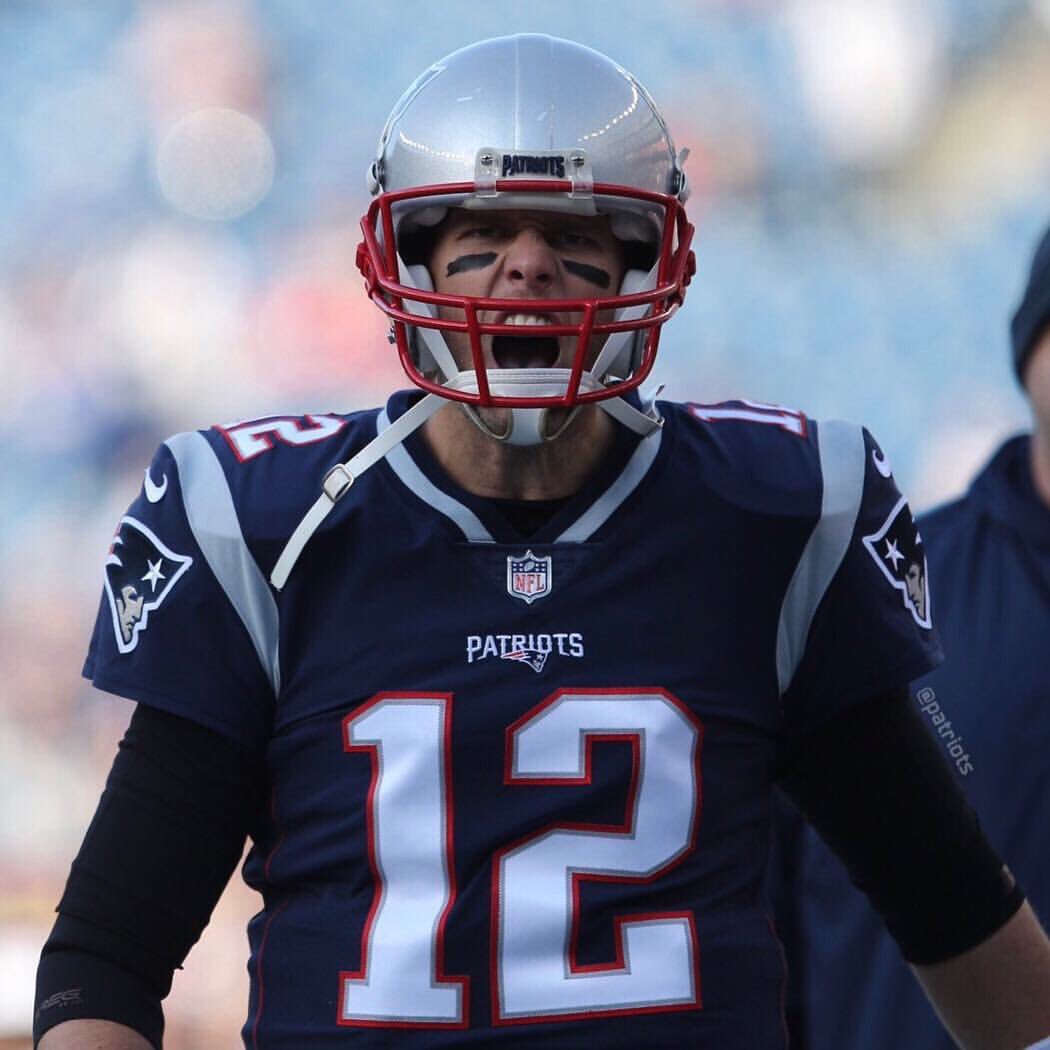 Tom Brady and Patriots outfitted with largest Super Bowl rings ever 