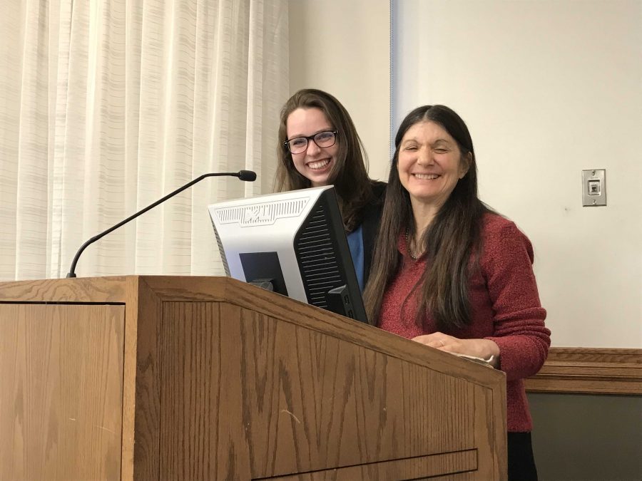 Two former editors-in-chief for The Ram, Loretta Tofani FCRH75 and Erin Shanahan FCRH 18, at the evening focusing on journalism. 