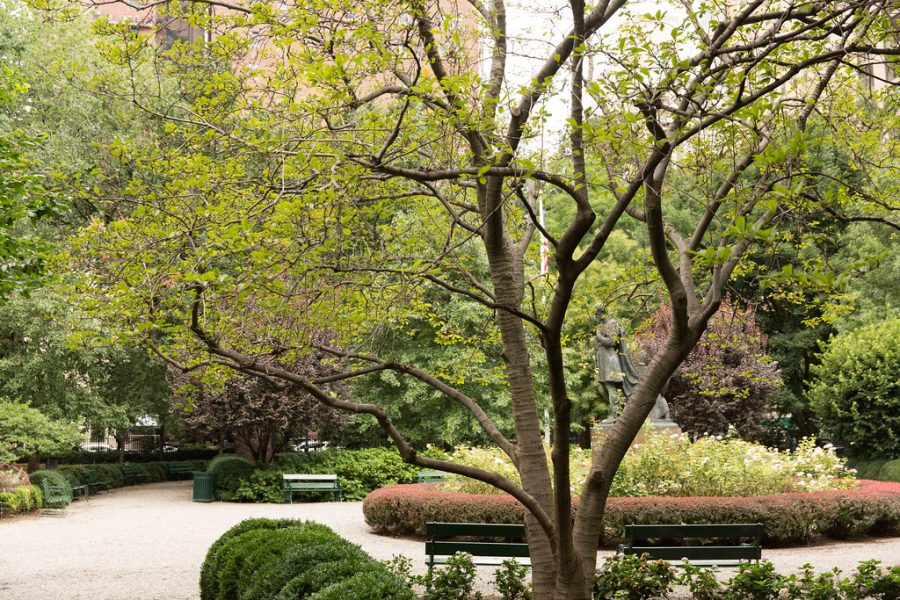 Gramercy Park, a private park in downtown Manhattan, epitomizes the problems inherent to for-profit green spaces. (Courtesy of Flickr)