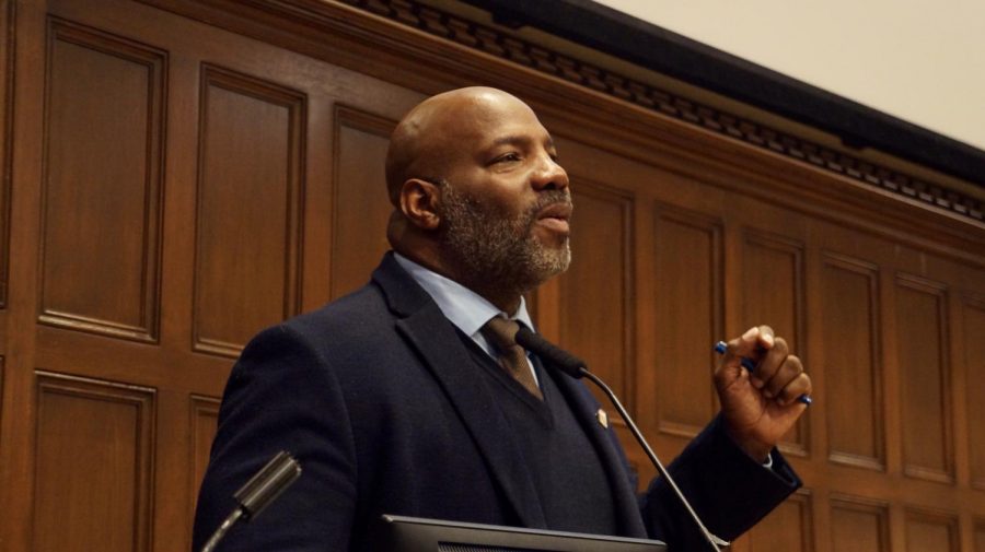 Jelani Cobb spoke to Fordham students about half-life to freedom. 