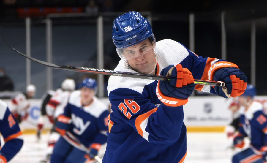 Wahlstrom has had an amazing start to his rookie season, leading the Islanders third unit as a critical part of their recent success. (Courtesy of Twitter)
