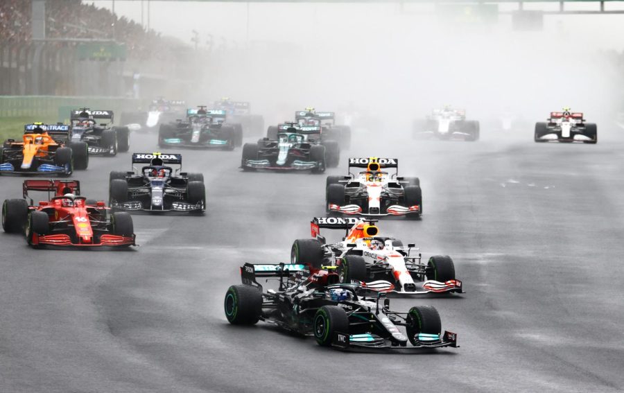 Bottas+maintained+his+pole+position+amid+damp+conditions+in+Istanbul.+%28Courtesy+of+Twitter%29
