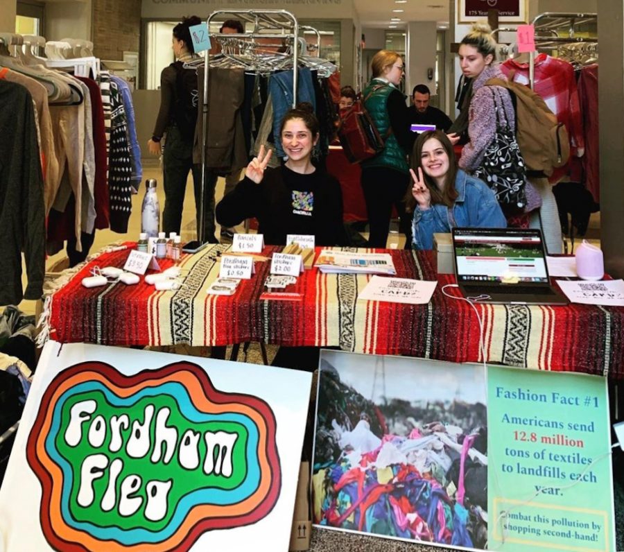 Fordham+Flea+educates+students+about+sustainable+fashion+on+campus+%28Courtesy+of+Instagram%29.+