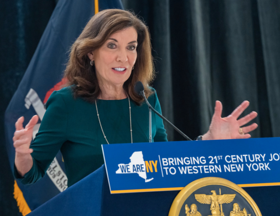 Governor Hochul confirmed her plan for cash bail reform as a part of a 10-point safety plan. (Courtesy of Flickr)