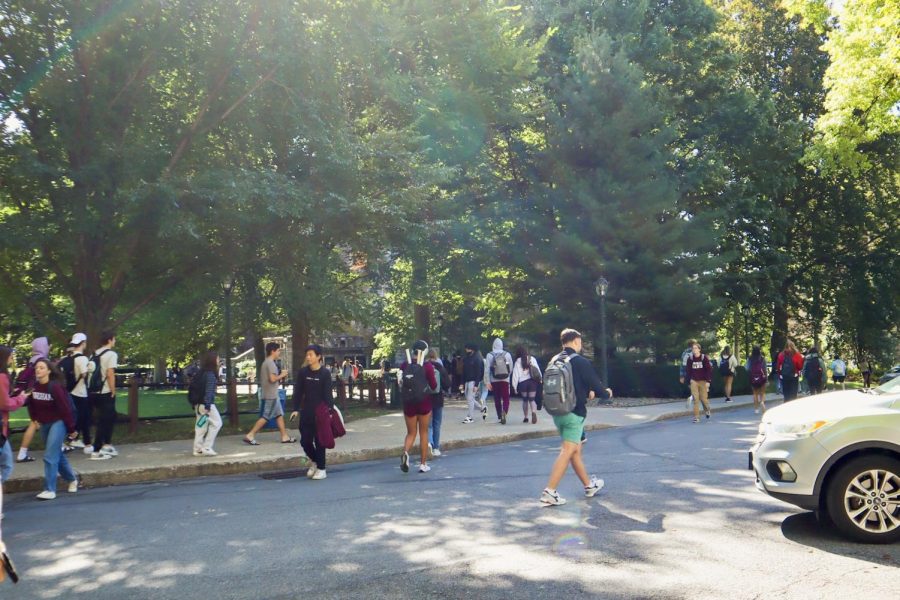 New procedures have been taken to accommodate the large class sizes. (Courtesy of Pia Fischetti/The Fordham Ram)