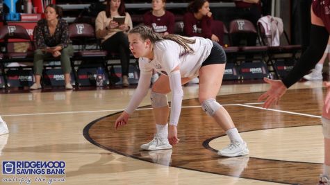 Fordham Volleyball Drops Two From Loyola Chicago
