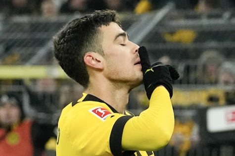 Gio Reyna scored a huge goal for Borussia Dortmund on Saturday, but his drama with the national team still lingers. (Courtesy of Twitter)