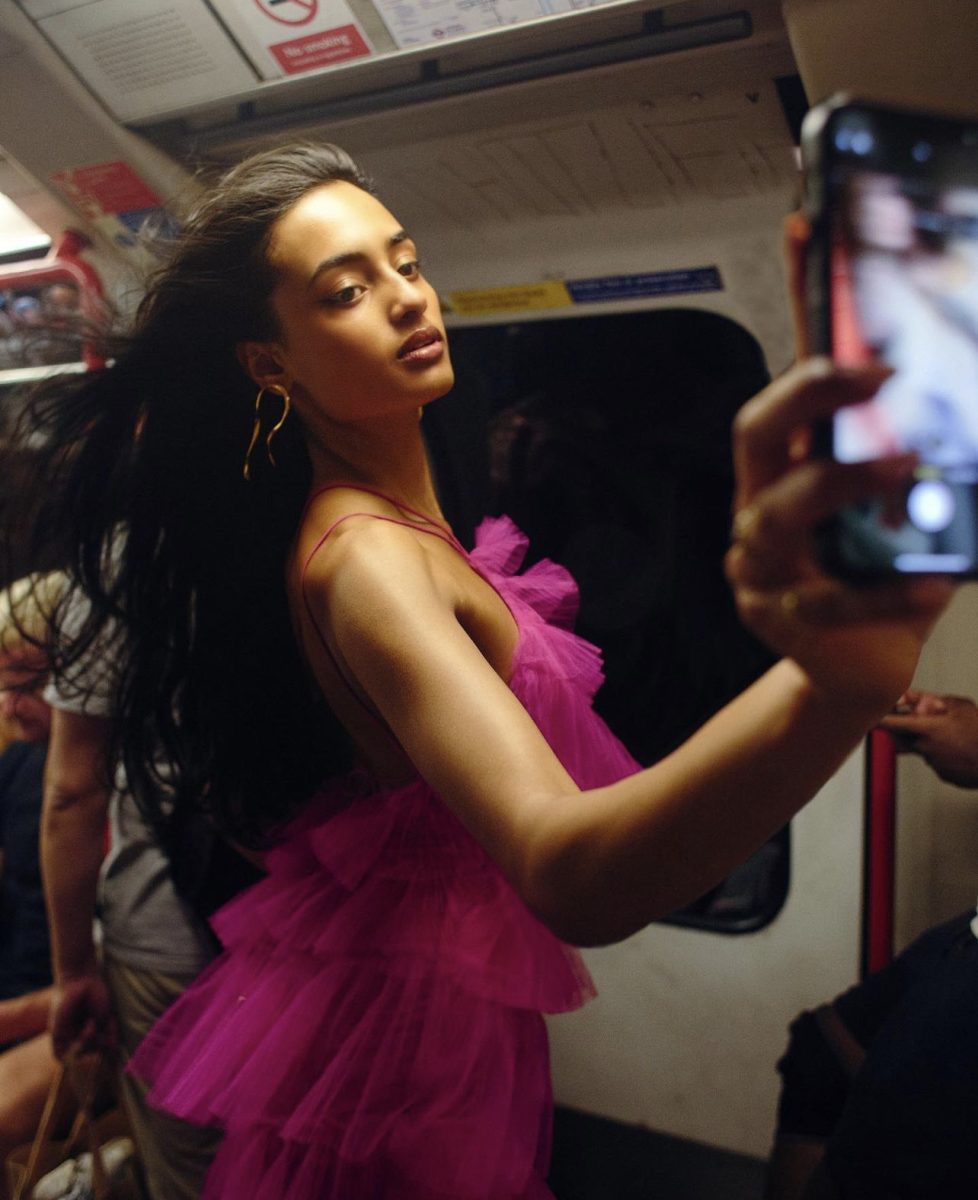 “Tube Girl” has taken the internet by storm in part to her unabashed confidence, even in public spaces. (Courtesy of Instagram)