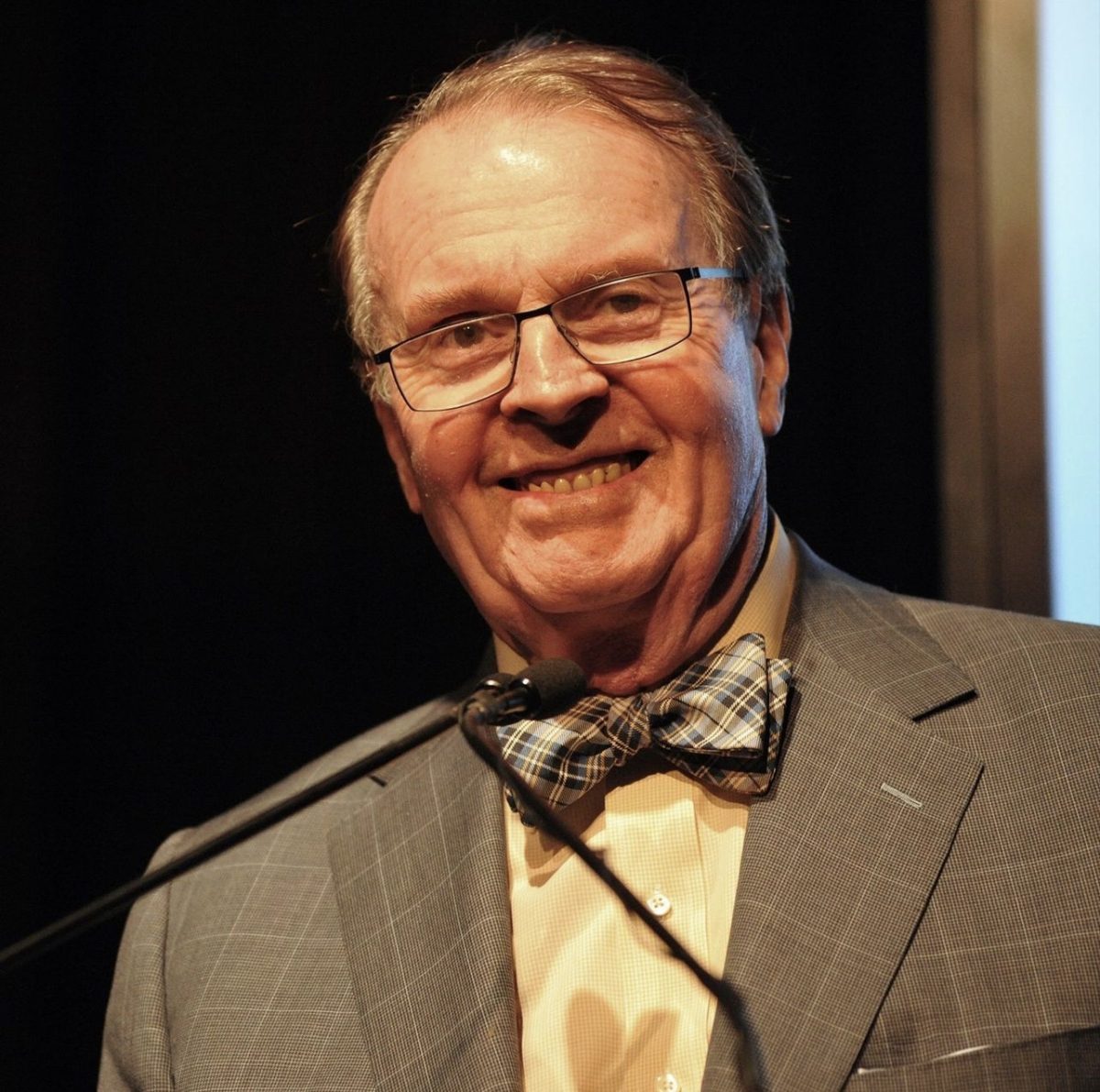 Broadcast journalist Charles Osgood passed away last Tuesday. (Courtesy of Instagram)