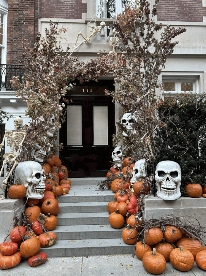 New York's brownstones, row houses, and apartments show out for Halloween.(Courtesy of Makenzie Smith for The Fordham Ram)