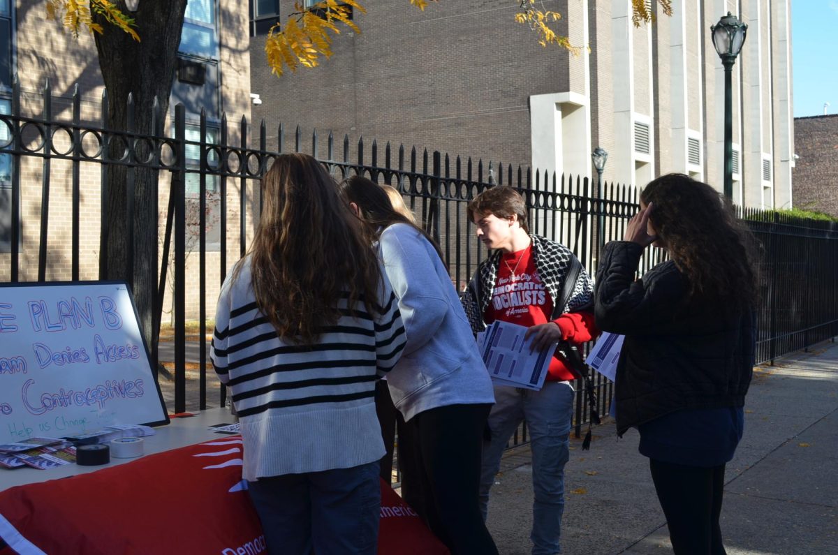 Students distribute Plan B and get signatures on their petition. (Courtesy of Nora Malone/The Fordham Ram)