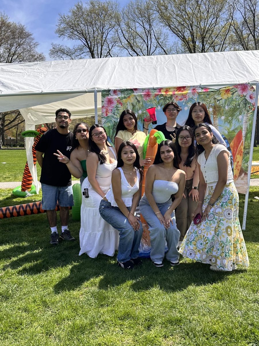 Fordham Commuter Student Services hosted a Beach Bash Cookout. (Katelyn Terzer for the Fordham Ram)