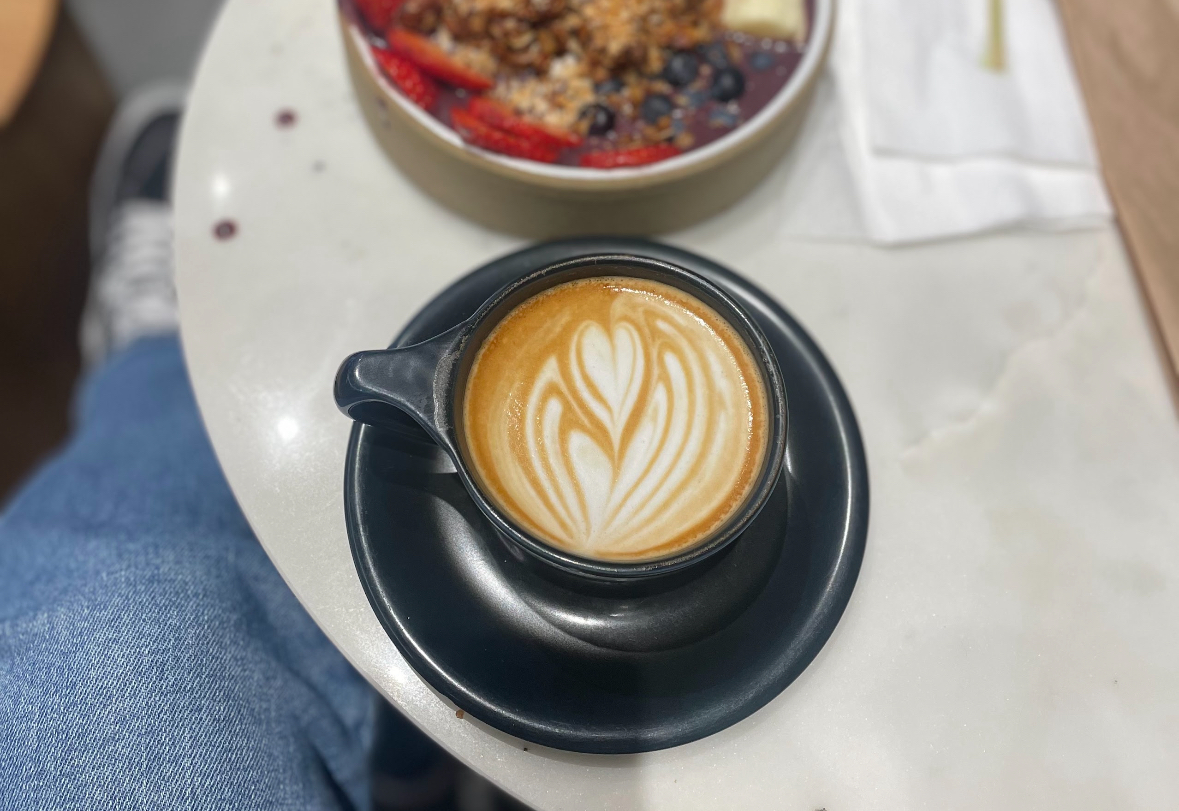 Oat milk vanilla lattes are a café classic (Courtesy of Mia Battista for The Fordham Ram). 
