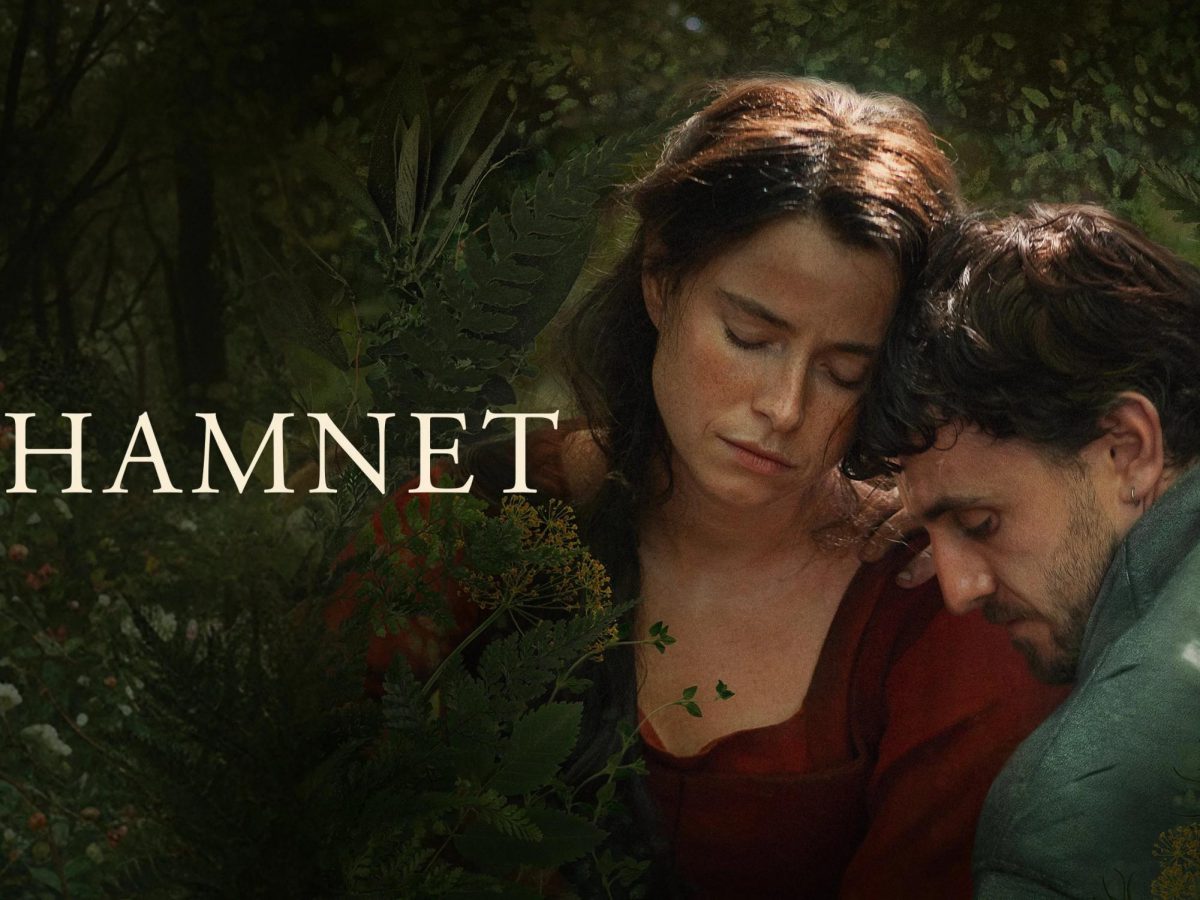 “Hamnet” movie poster featuring Jessie Buckley as Agnes and Paul Mescal as Shakespeare.