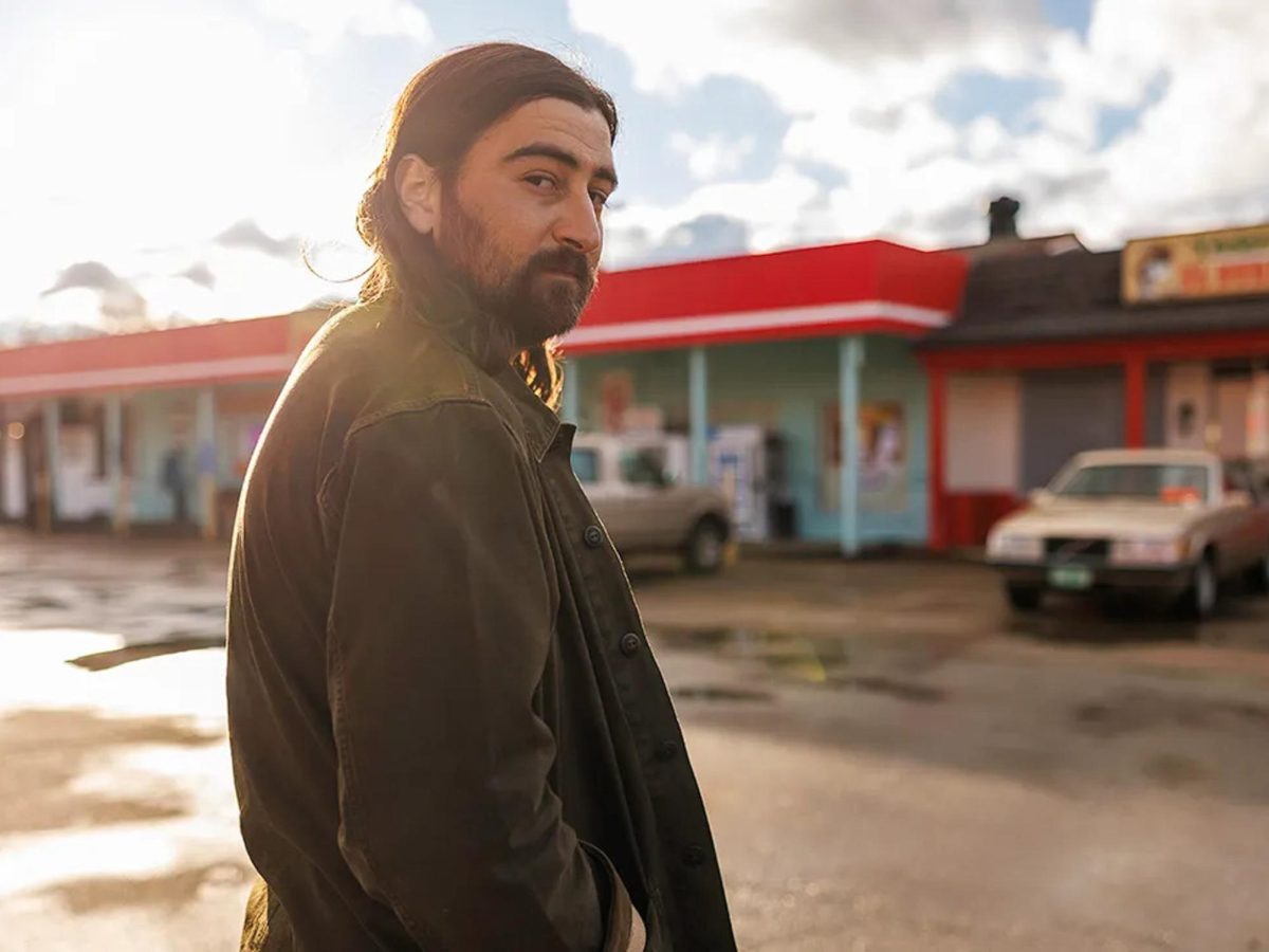 Noah Kahan recently announced the release of his new album 'The Great Divide.'